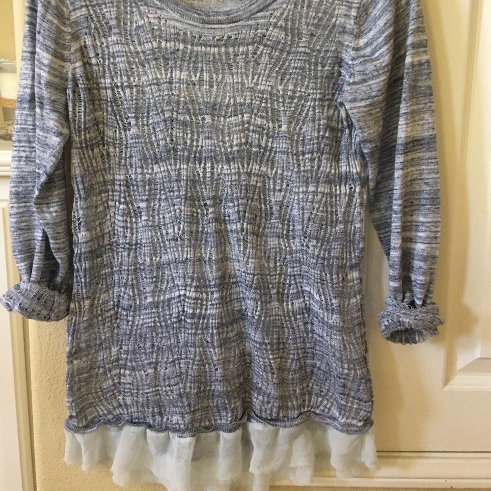 Vera Wang light crochet sweater with ruffle hem